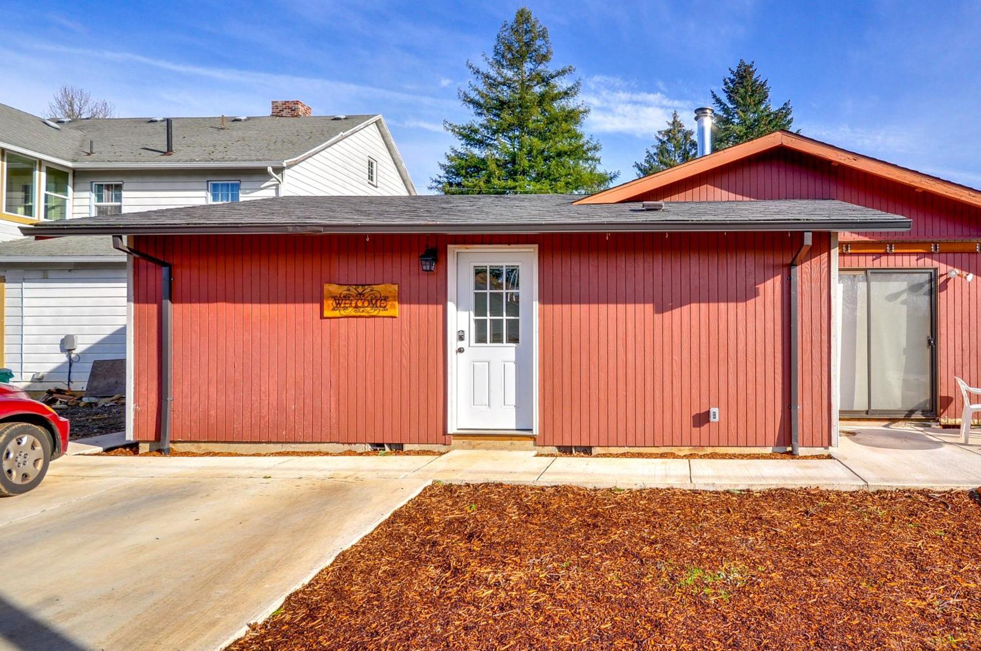 Estacada Home - Near Milo Mciver State Park! Екстер'єр фото
